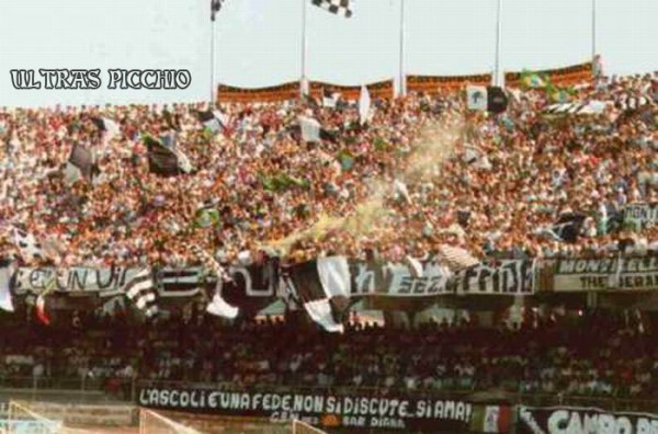 Ascoli-Napoli88-89.jpg