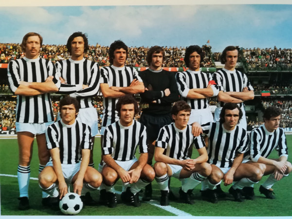 Ternana - Ascoli 2-2 (10 marzo 1974)<br /><br />In piedi da sn: Colautti, Morello, Vezzoso, Grassi, Campanini, Castoldi<br />Accosciati da sn: Legnaro, Silva, Perico, Gola, Vivani