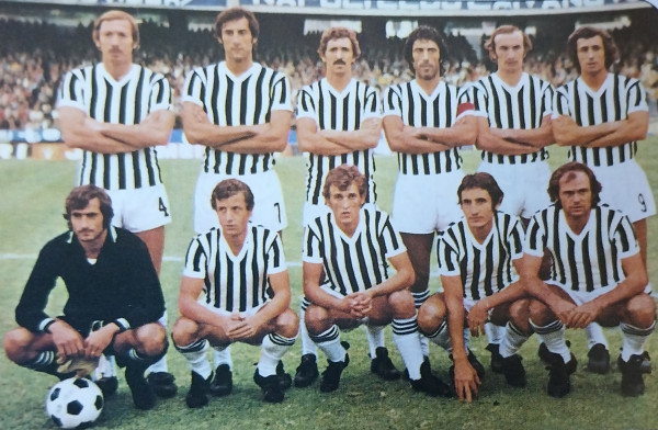 prima partita in serie A - Napoli 6 ottobre 1974<br />In piedi da sinistra: Colautti, Morello, Scorsa, Campanini, Legnaro, Zandoli<br />Accosciati da sinistra: Grassi, Vivani, Perico, Minigutti, Salvori